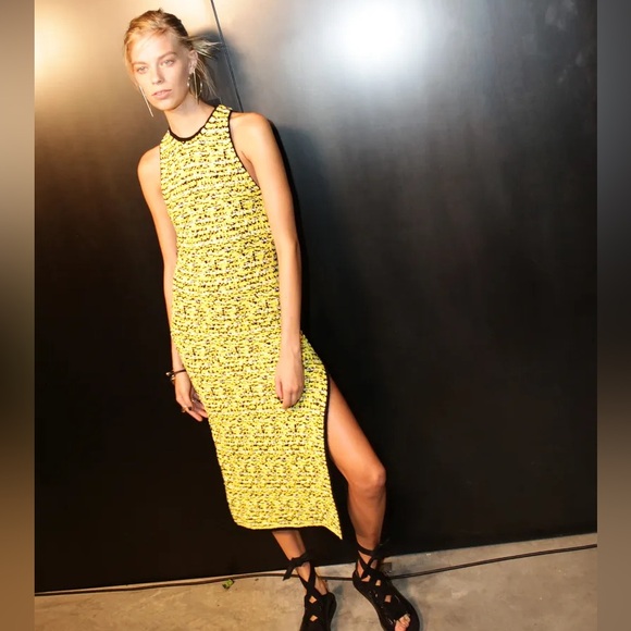 XXS fits like a XS or S - Picture 6 of 6